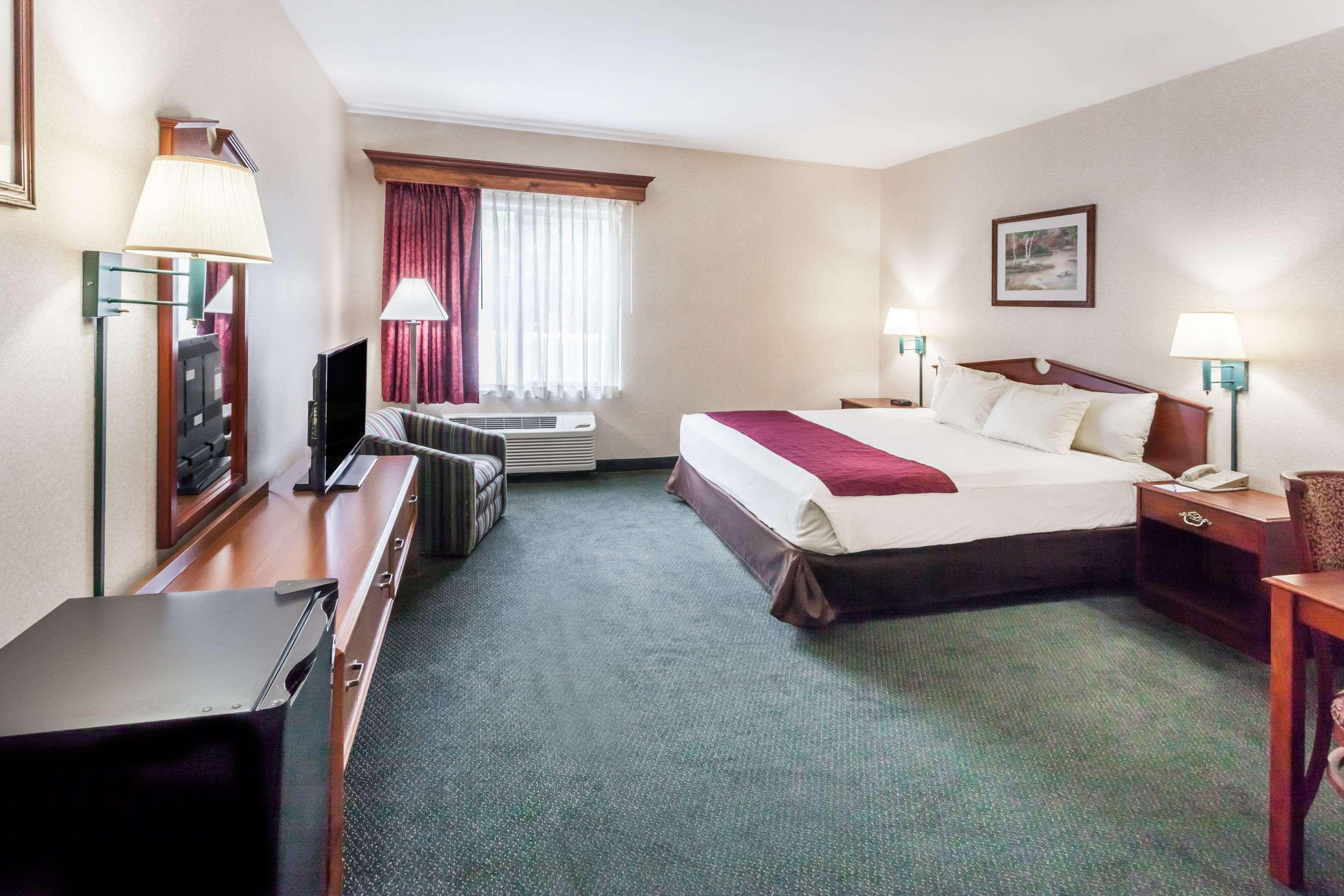 Baymont By Wyndham New Buffalo Exterior foto
